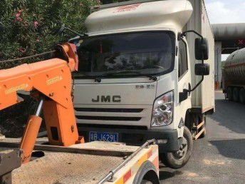 深圳汽车道路救援 龙华清湖附近专业拖车与维修保养服务